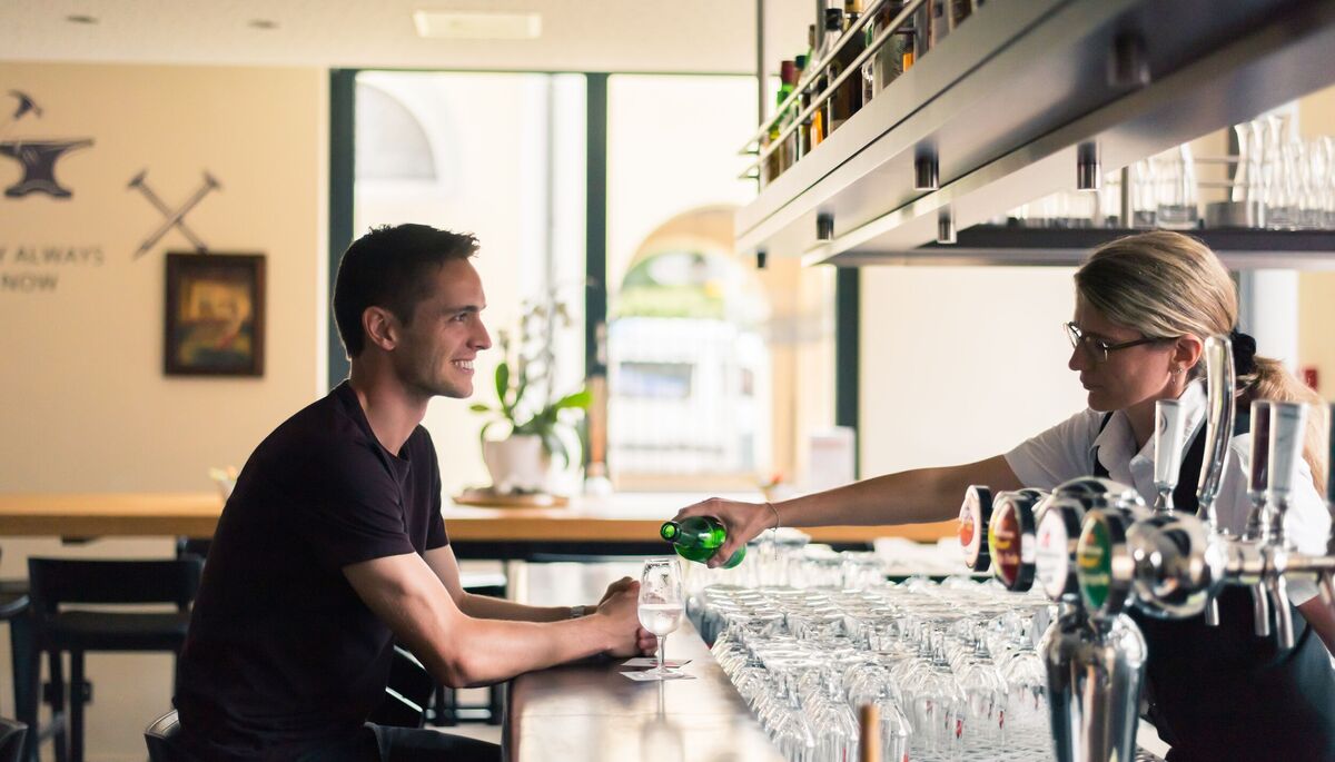 Guest at the bar, Hotel one66